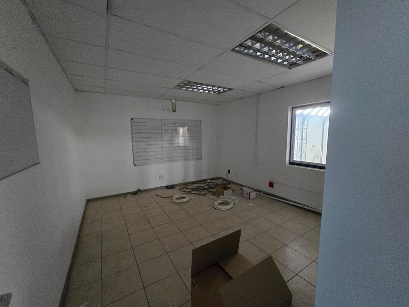 To Let commercial Property for Rent in Killarney Gardens Western Cape